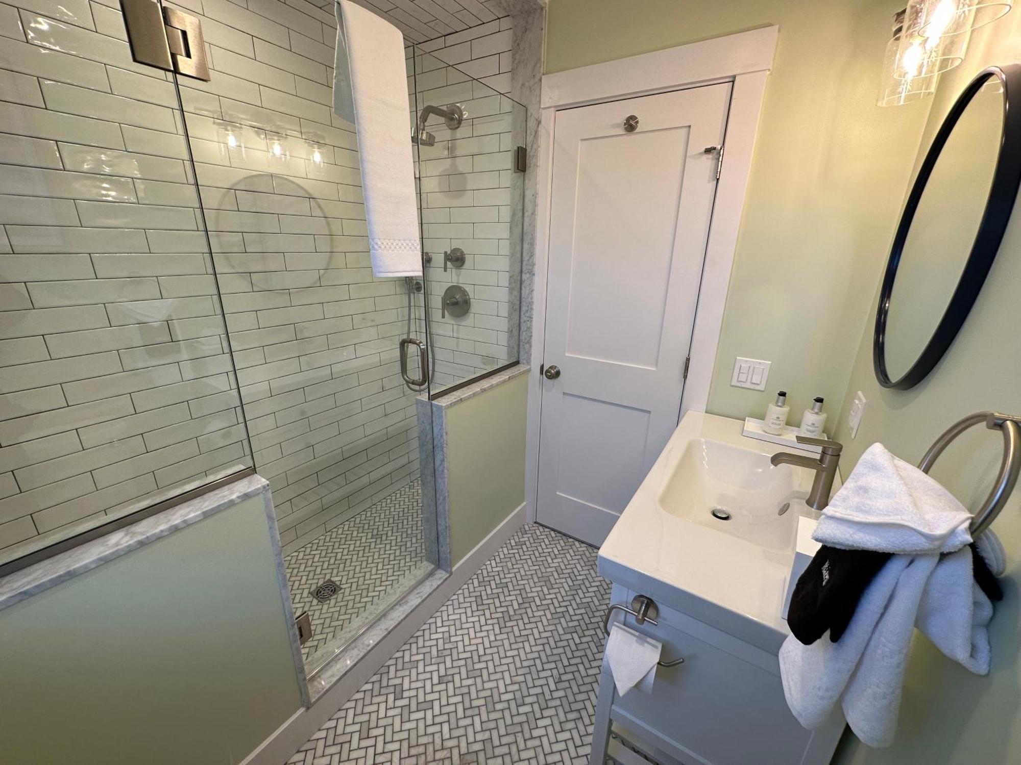 Hotel Prime Location! Renovated House! 6 Bed4 Bath Newport Exterior foto